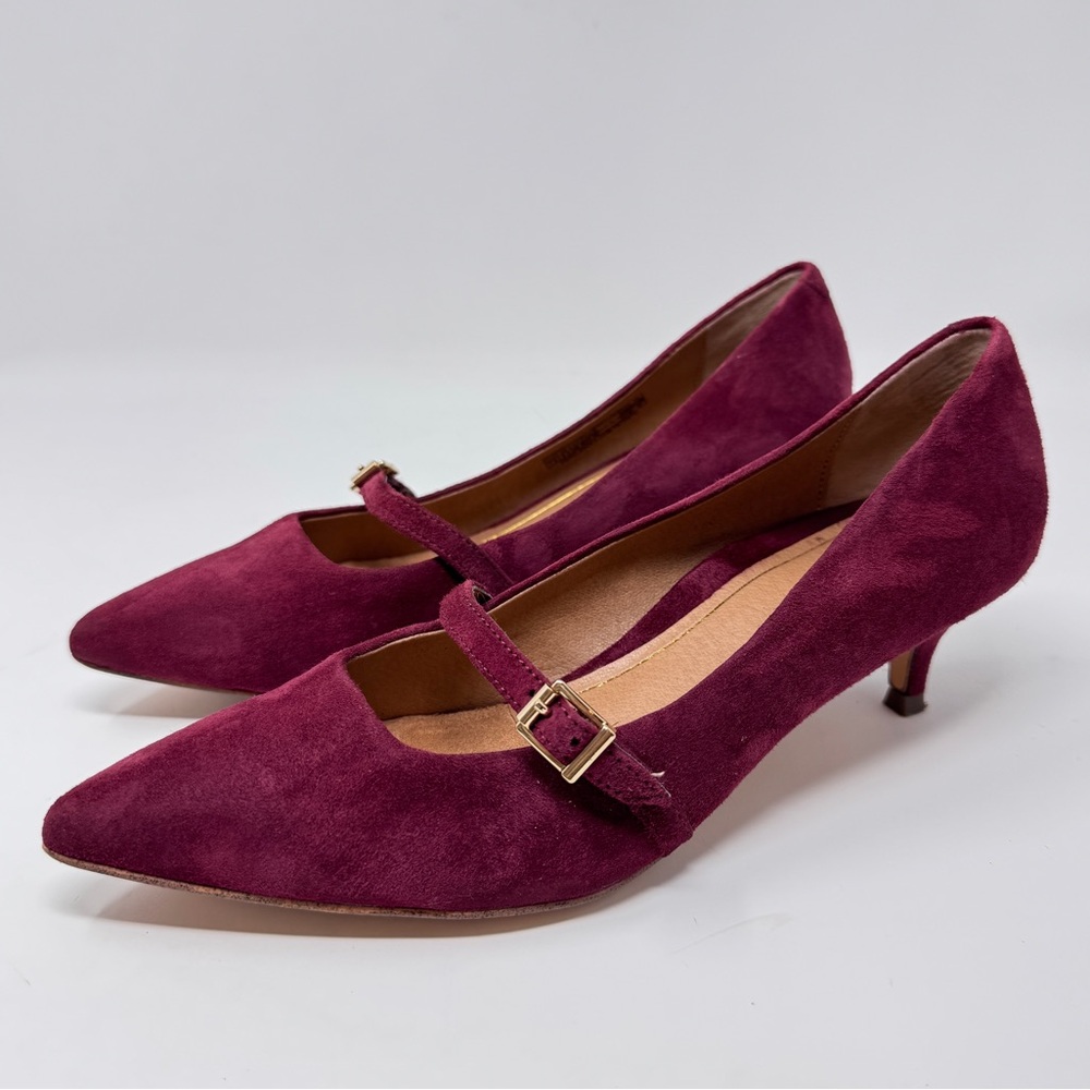Vionic Burgundy Suede Heels